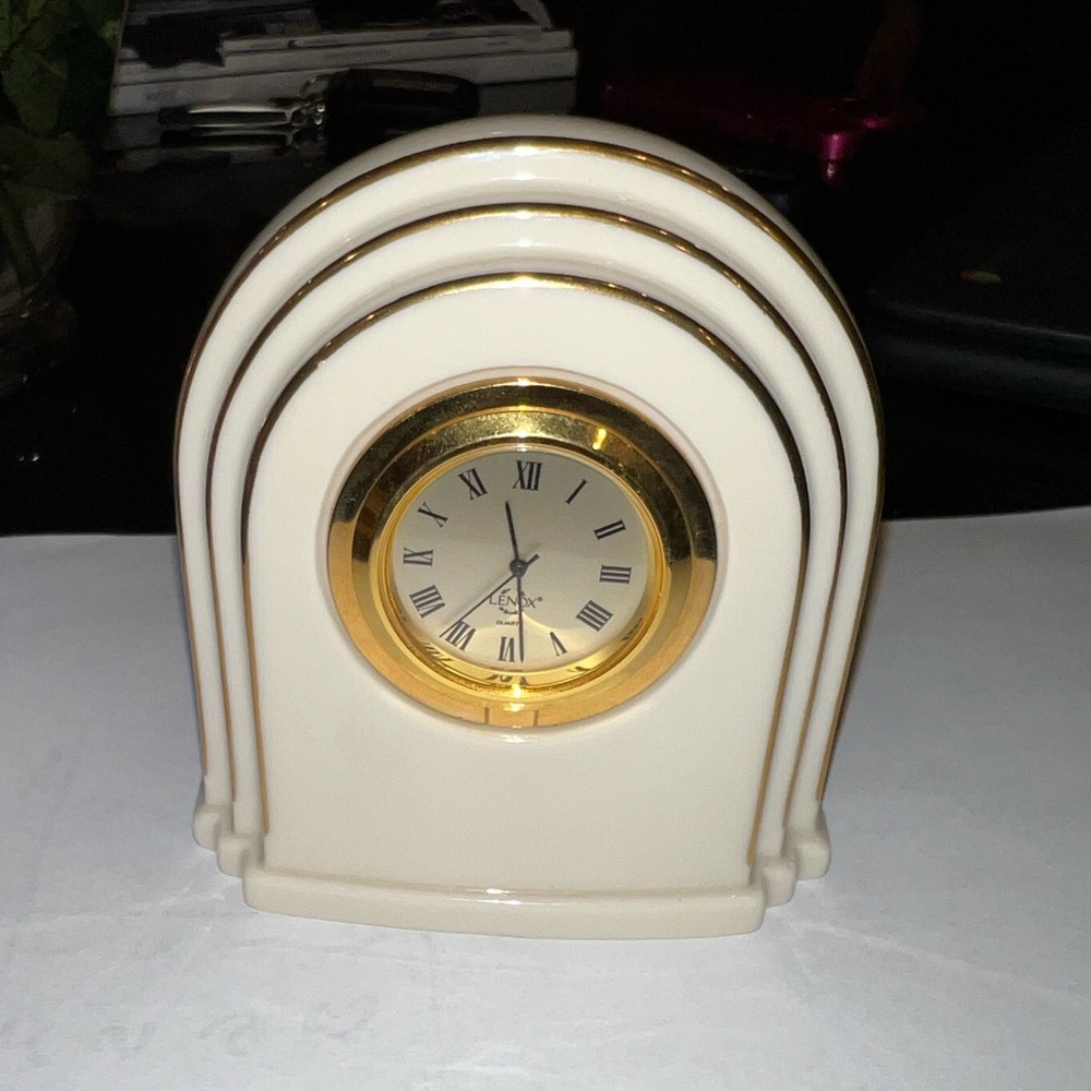 Lenox clock